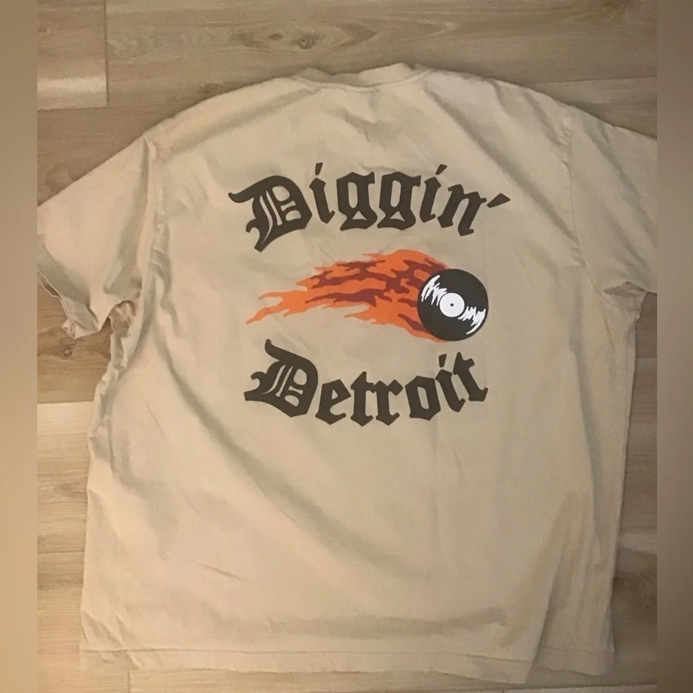 H&M Diggin Detroit Graphic Tee XXL - Picture 2 of 4